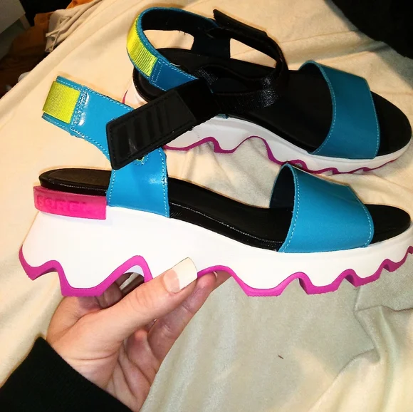 FINAL PRICE Sorel Kinetic Platform Sandals Size 9 - Picture 2 of 9